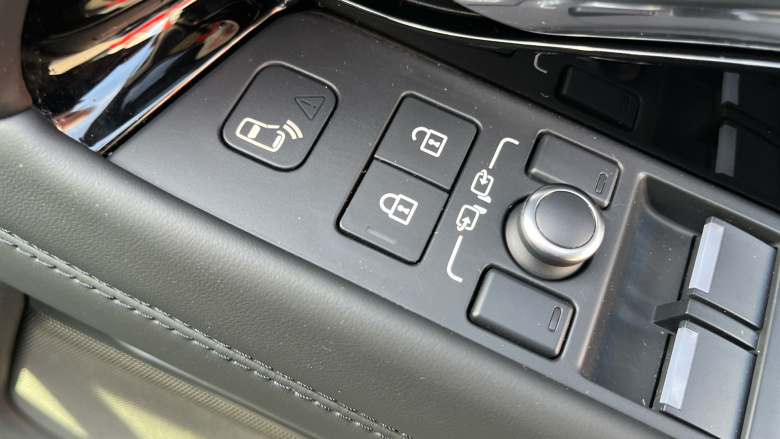 Land Rover Range Rover Evoque 1.5 P300e Autobiography 5dr Auto Hatchback